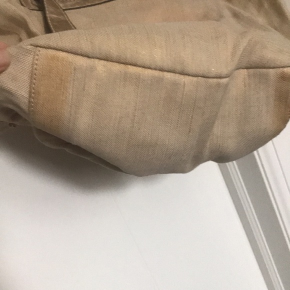 Guess Purse - Picture 7 of 8